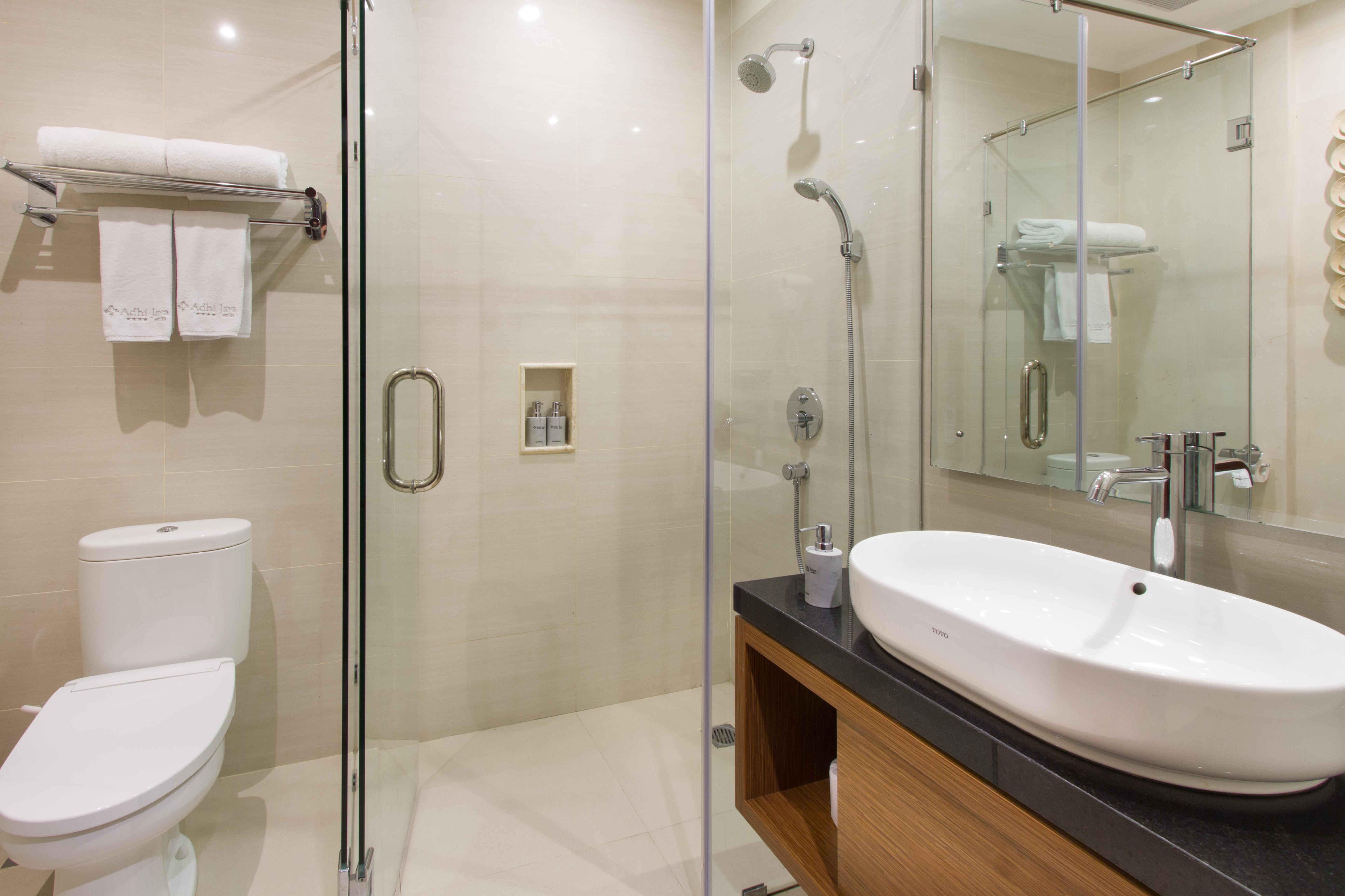 קוטה לומבוק Adhi Jaya Hotel מראה חיצוני תמונה