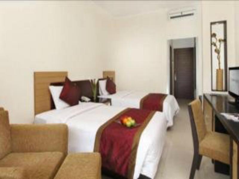 קוטה לומבוק Adhi Jaya Hotel מראה חיצוני תמונה